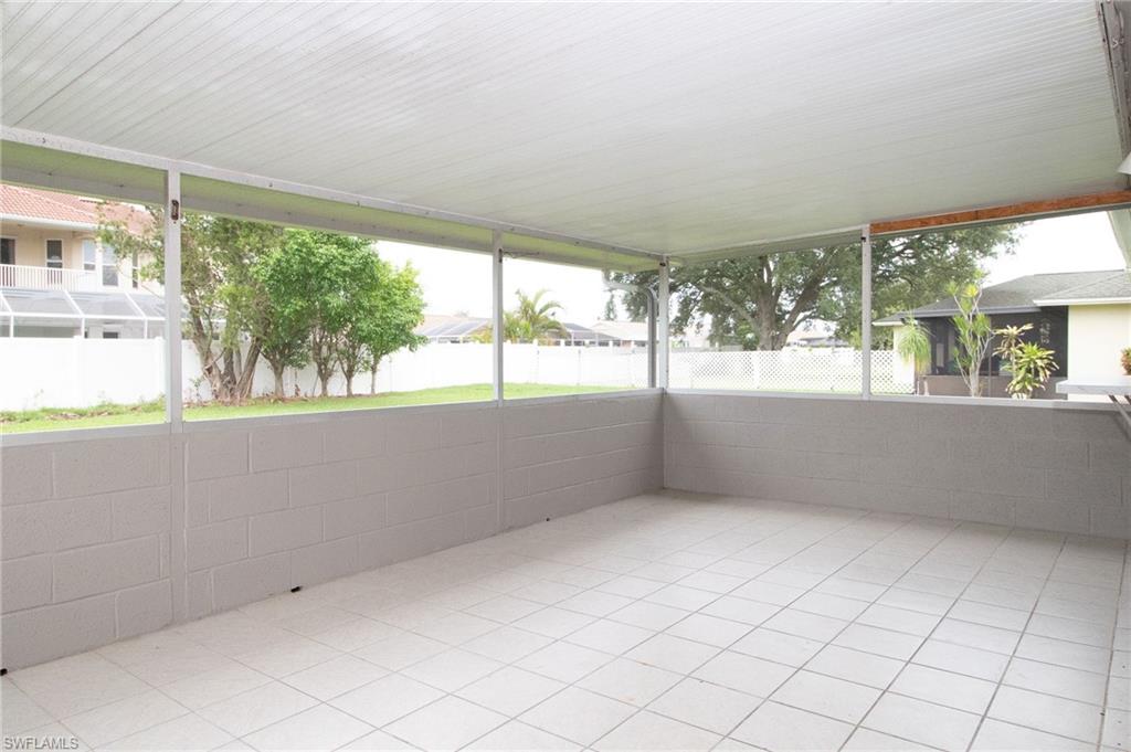 CAPE CORAL - Residential