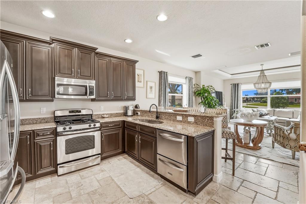 THE RESERVE AT ESTERO - Residential