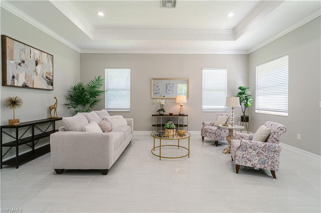 GOLDEN GATE ESTATES - Residential