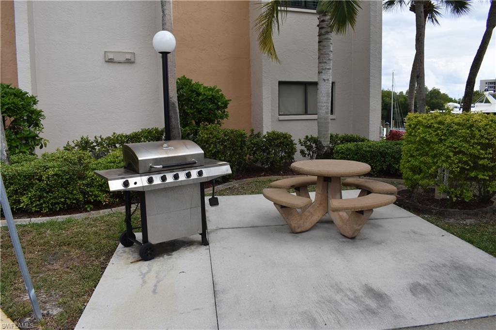 PARKWAY CONDO - Residential Lease