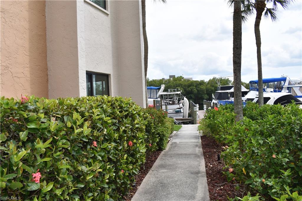 PARKWAY CONDO - Residential Lease