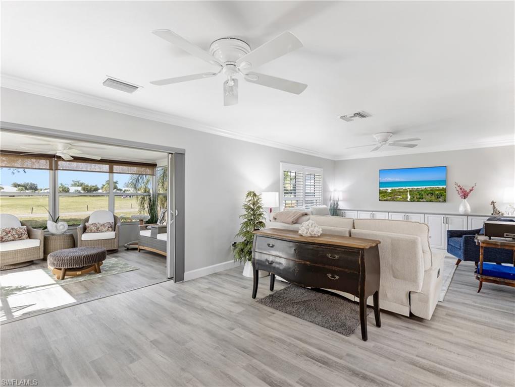 MYERLEE ESQUIRE COURTS CONDO - Residential