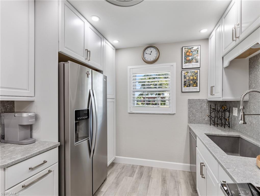 MYERLEE ESQUIRE COURTS CONDO - Residential