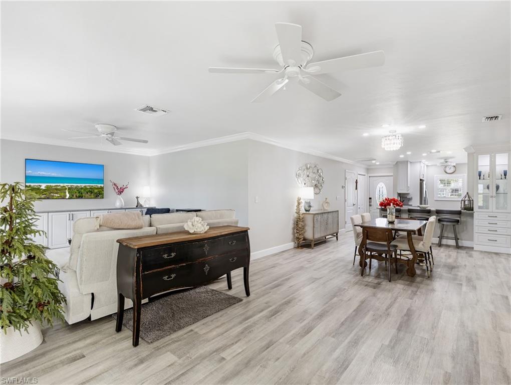 MYERLEE ESQUIRE COURTS CONDO - Residential