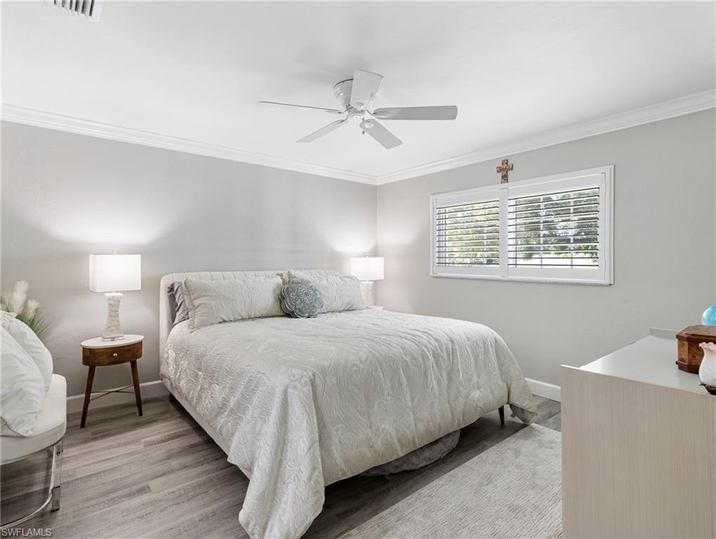 MYERLEE ESQUIRE COURTS CONDO - Residential