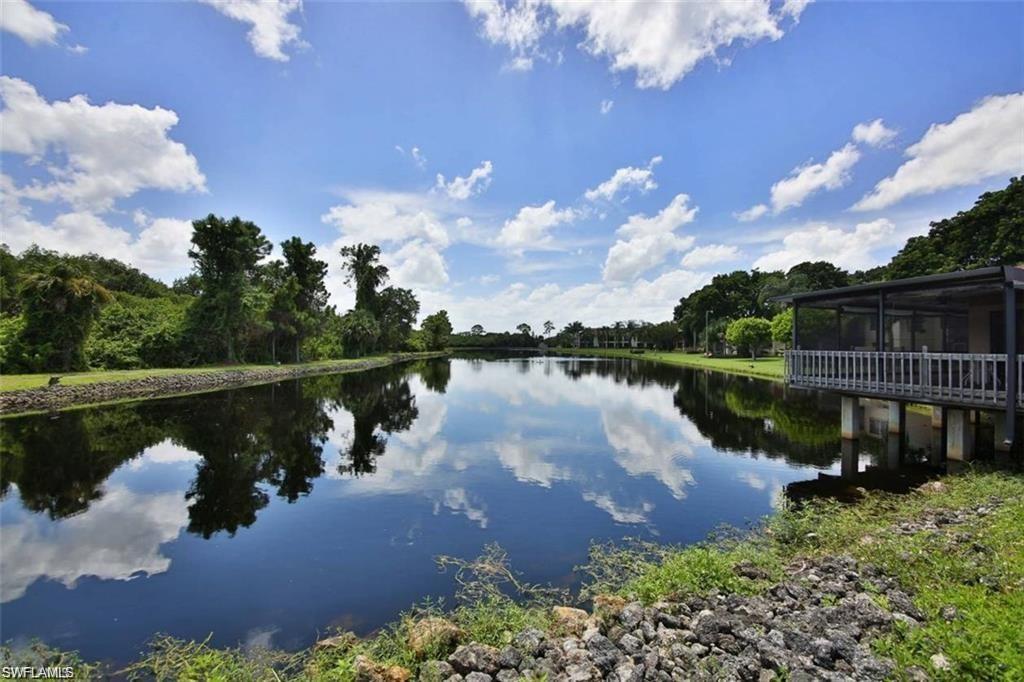 FOXMOOR LAKES - Residential
