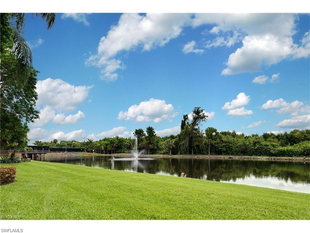 FOXMOOR LAKES - Residential