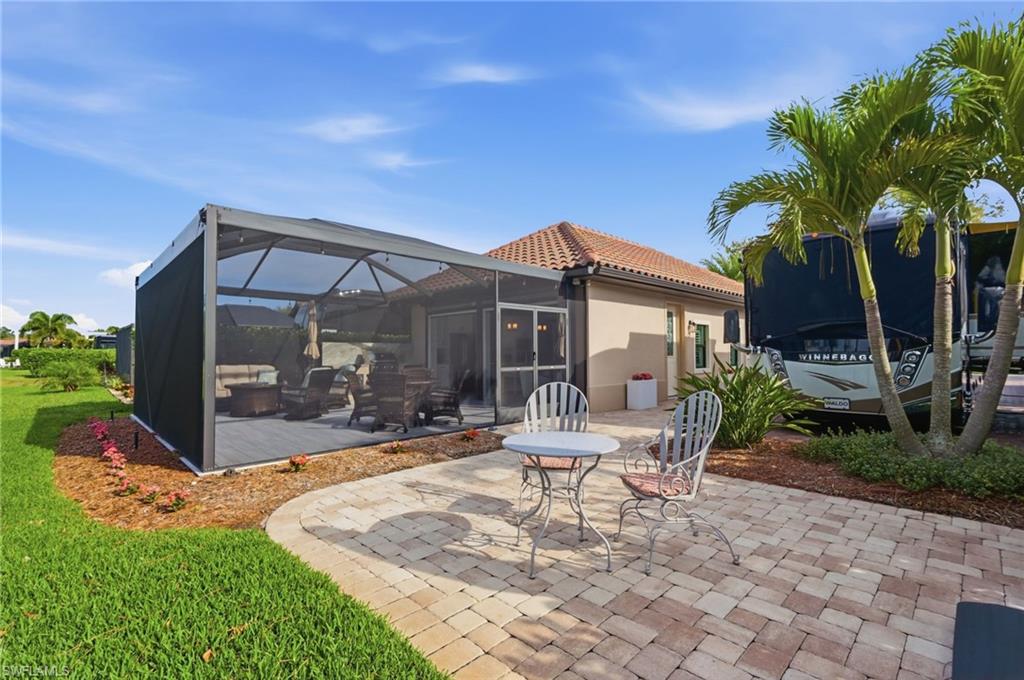 GOLDEN PALMS LUXURY MOTORCOACH RESORT - Land