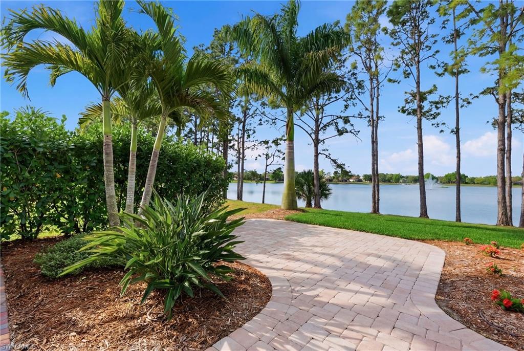 GOLDEN PALMS LUXURY MOTORCOACH RESORT - Land