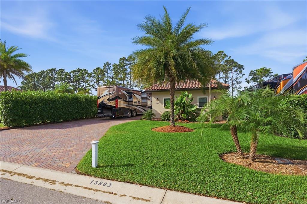 GOLDEN PALMS LUXURY MOTORCOACH RESORT - Land