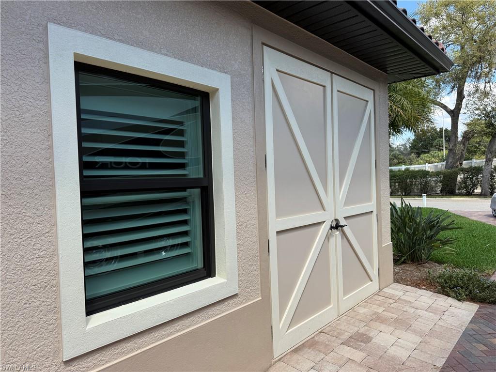 GOLDEN PALMS LUXURY MOTORCOACH RESORT - Land