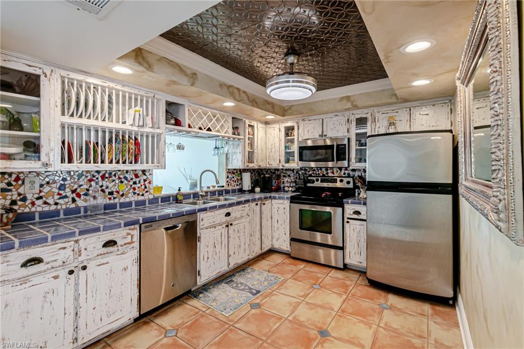 SANDARAC CONDO - Residential