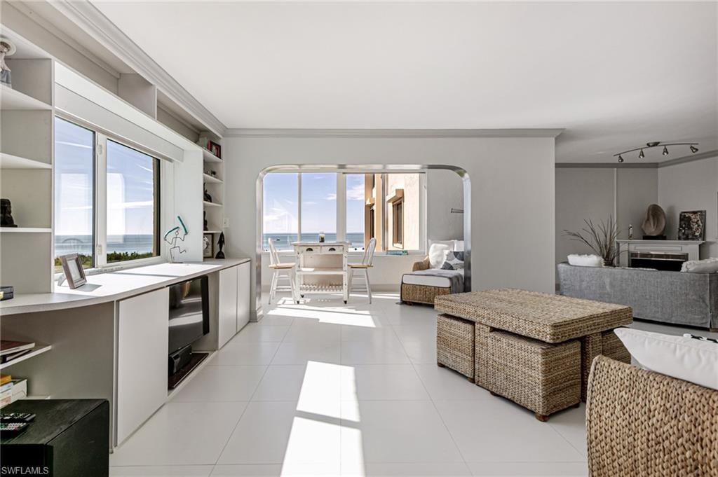 SANDARAC CONDO - Residential