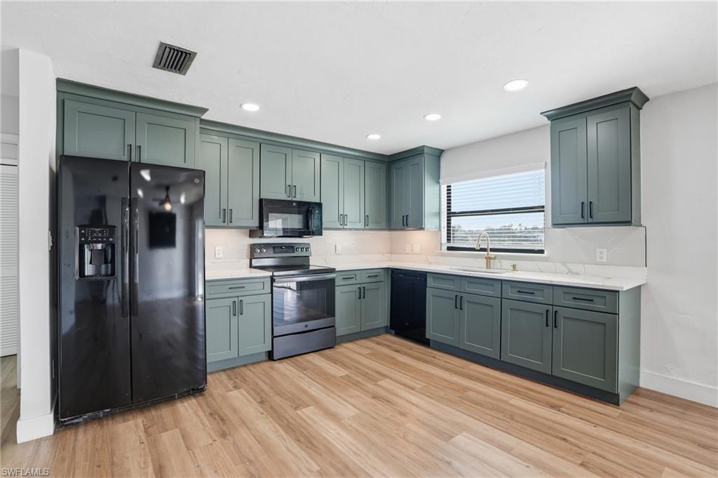 SOUTH POINTE SOUTH - Residential