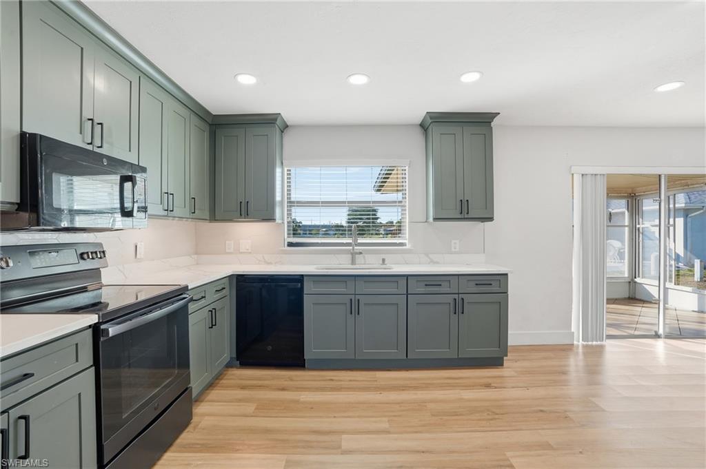 SOUTH POINTE SOUTH - Residential