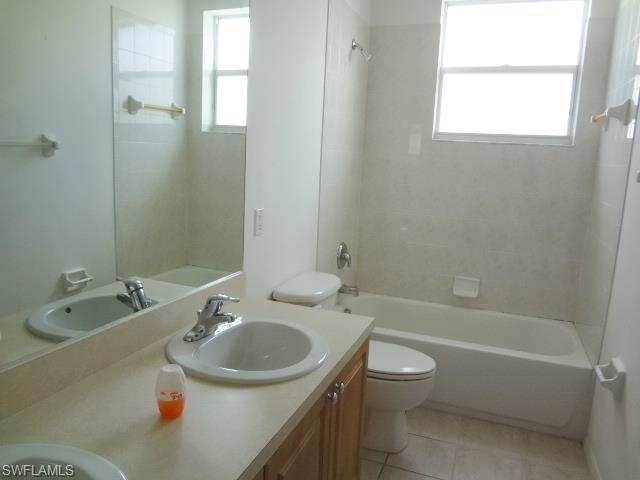 CORAL LAKES - Residential