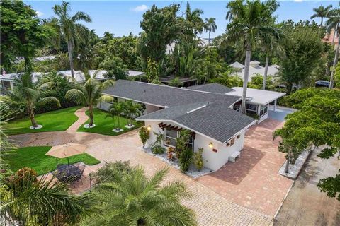 2702 McGregor BLVD FORT MYERS FL 33901