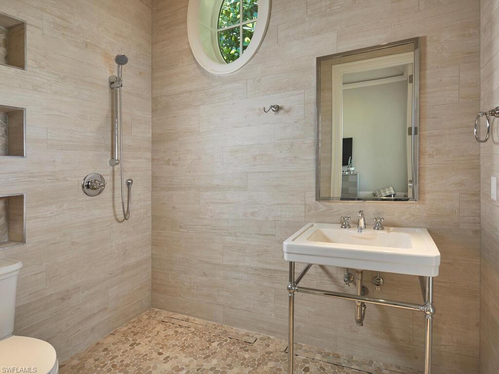 PRATO GRAND ESTATES - Residential