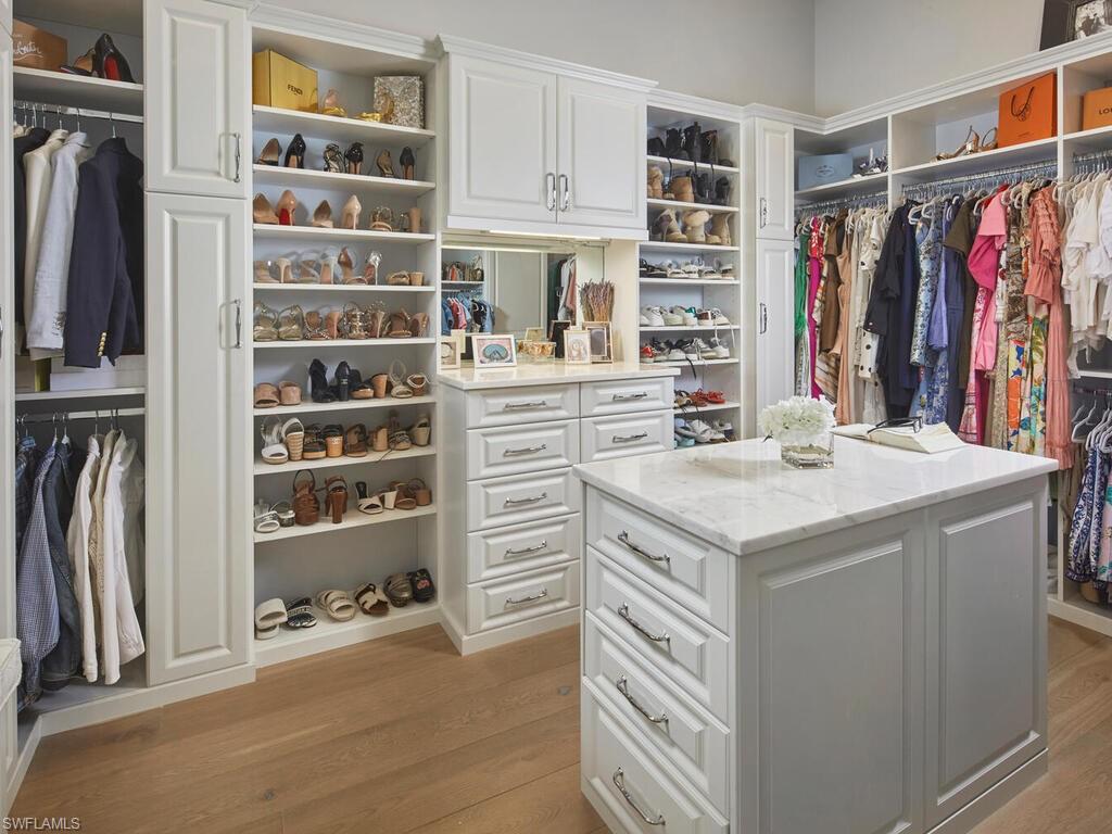 PRATO GRAND ESTATES - Residential