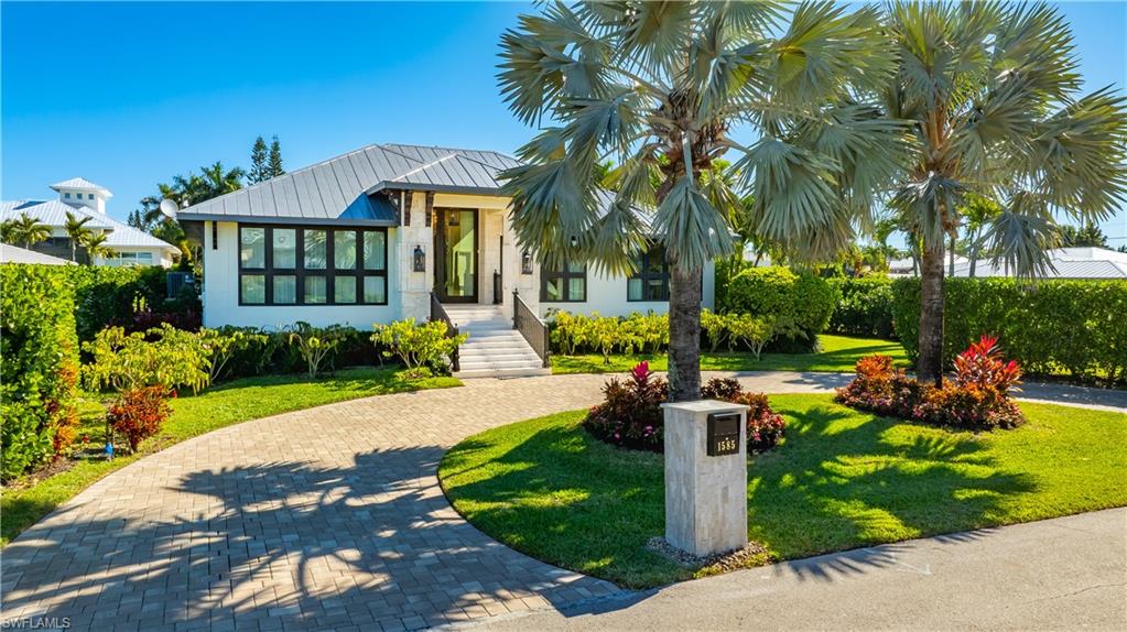 ROYAL HARBOR - Residential