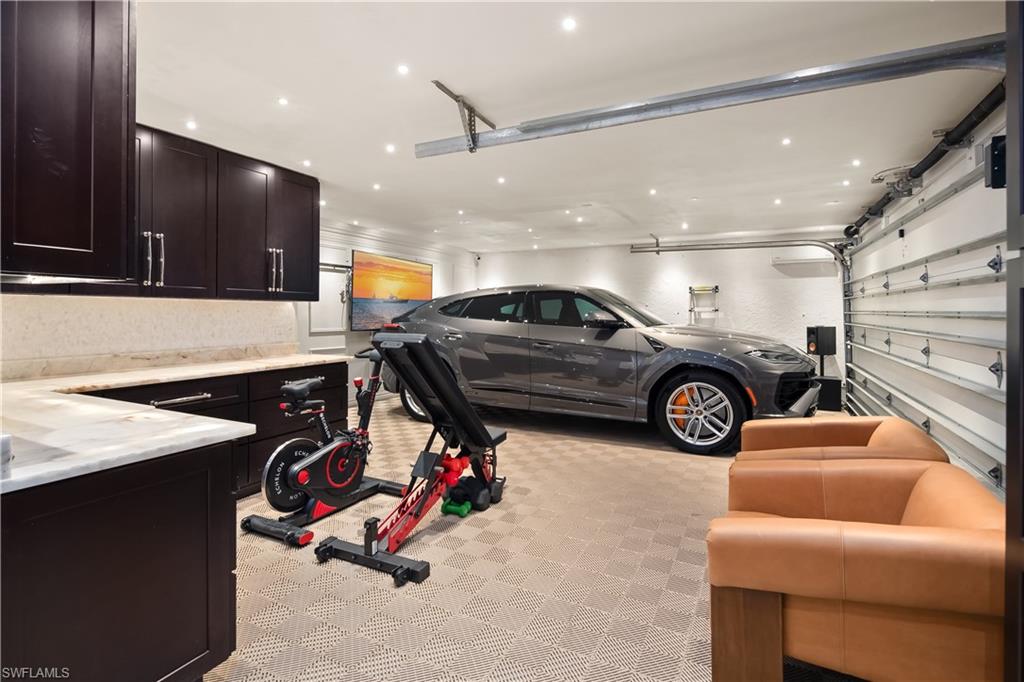 ROYAL HARBOR - Residential