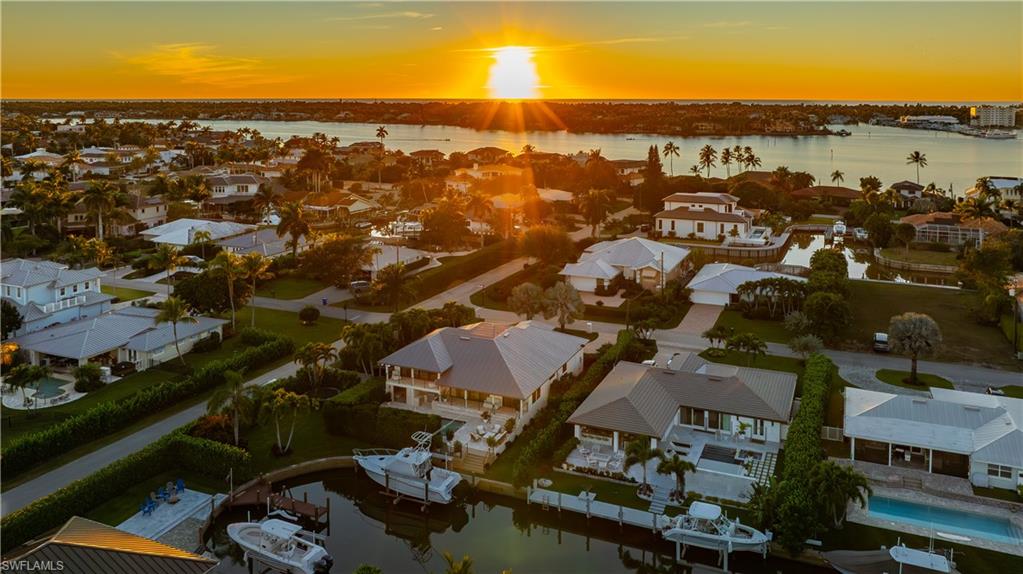 ROYAL HARBOR - Residential