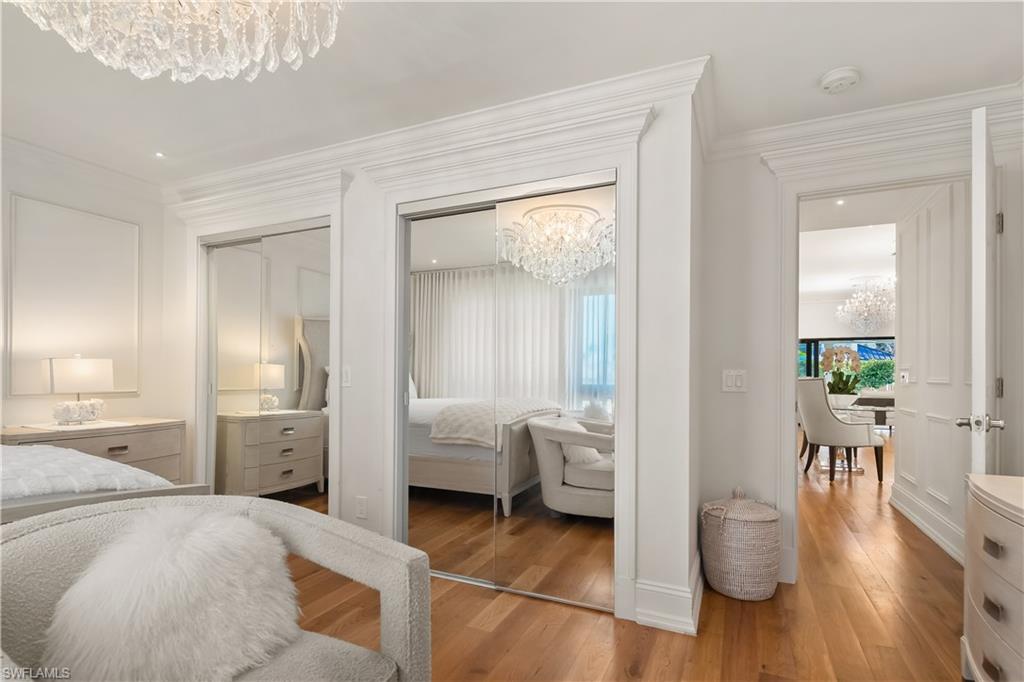 ROYAL HARBOR - Residential