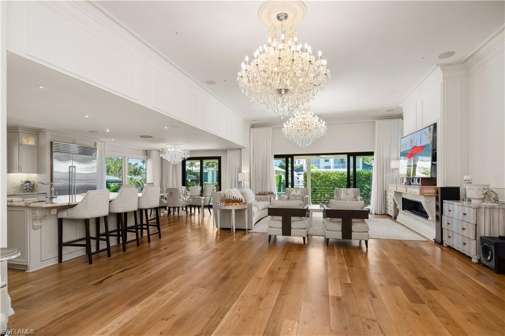 ROYAL HARBOR - Residential