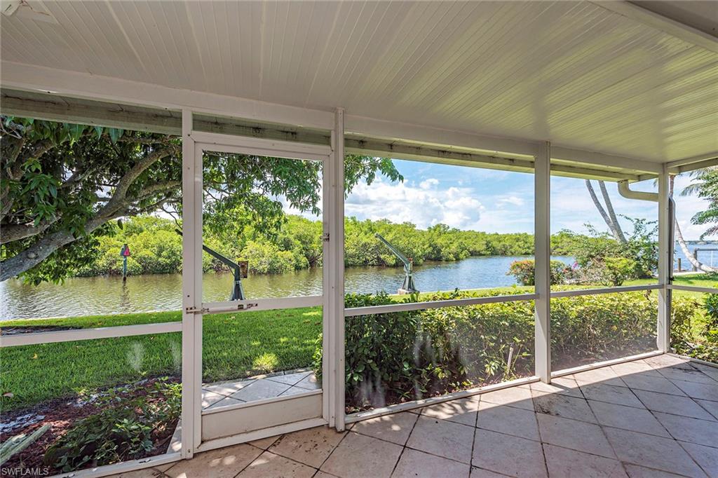 ROYAL HARBOR - Residential