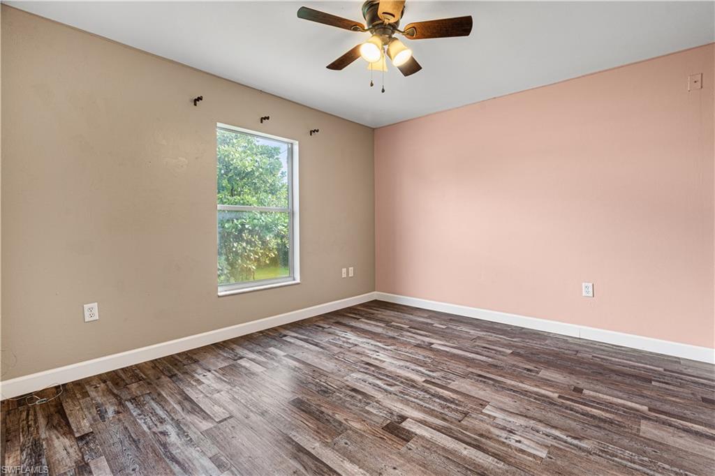 SAN CARLOS PARK - Residential