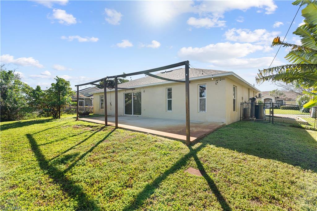 SAN CARLOS PARK - Residential