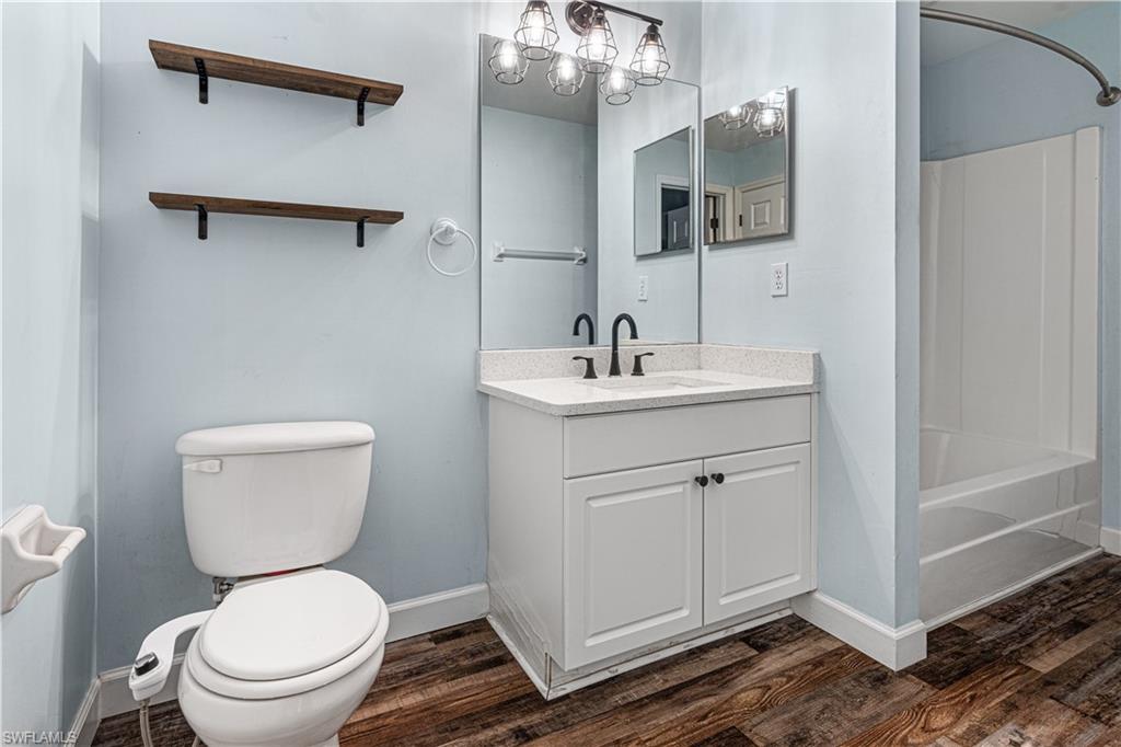 SAN CARLOS PARK - Residential