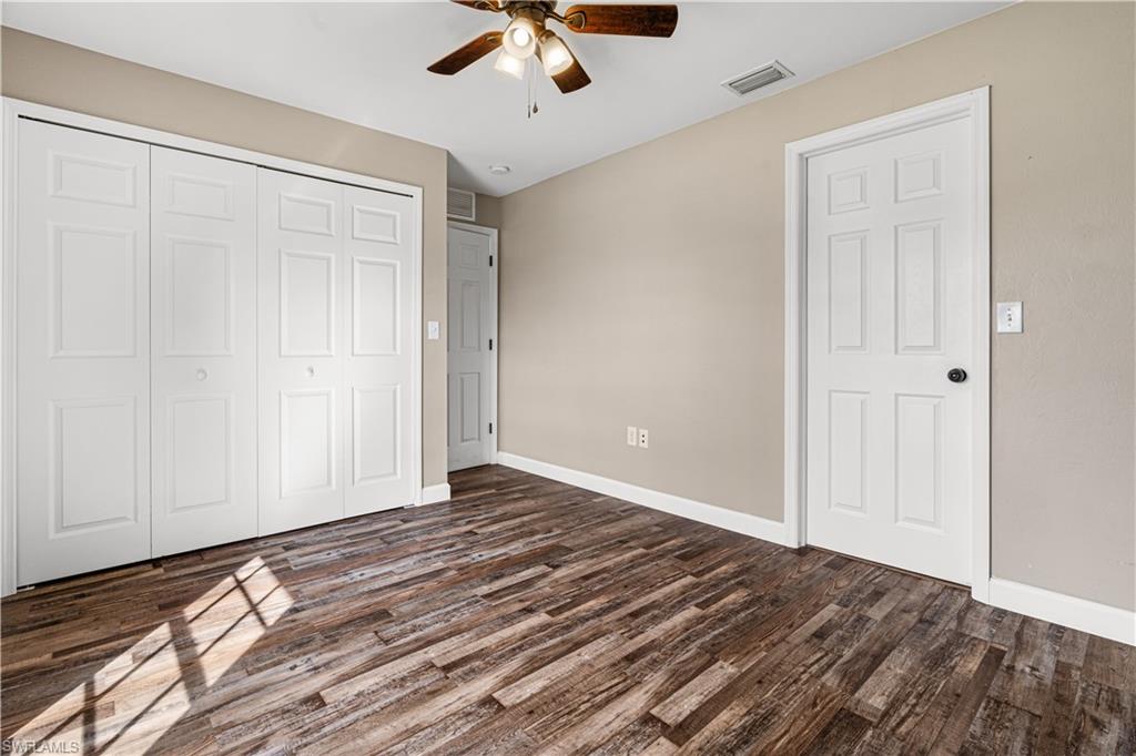 SAN CARLOS PARK - Residential