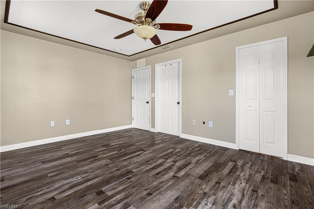 SAN CARLOS PARK - Residential