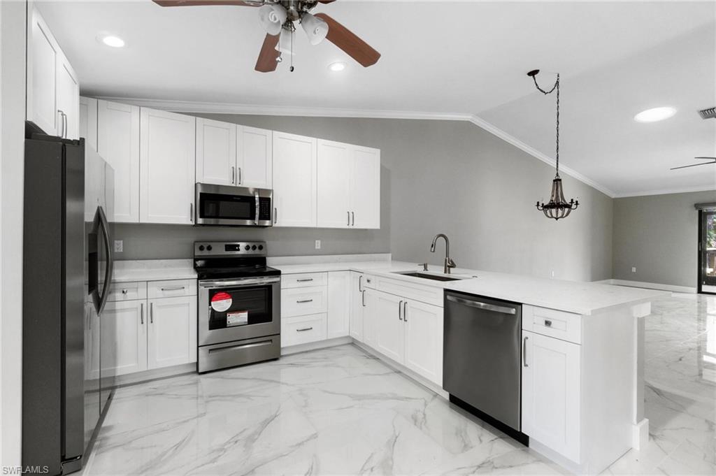 ISLAND PARK VILLAGE - Residential Lease