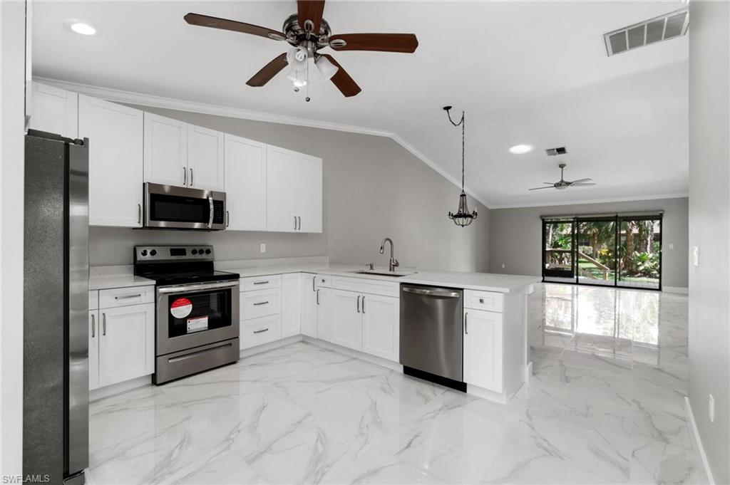 ISLAND PARK VILLAGE - Residential Lease