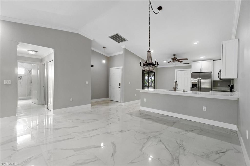 ISLAND PARK VILLAGE - Residential Lease