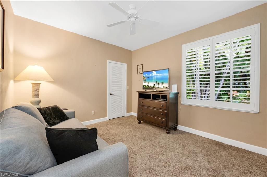 VANDERBILT LAKES - Residential