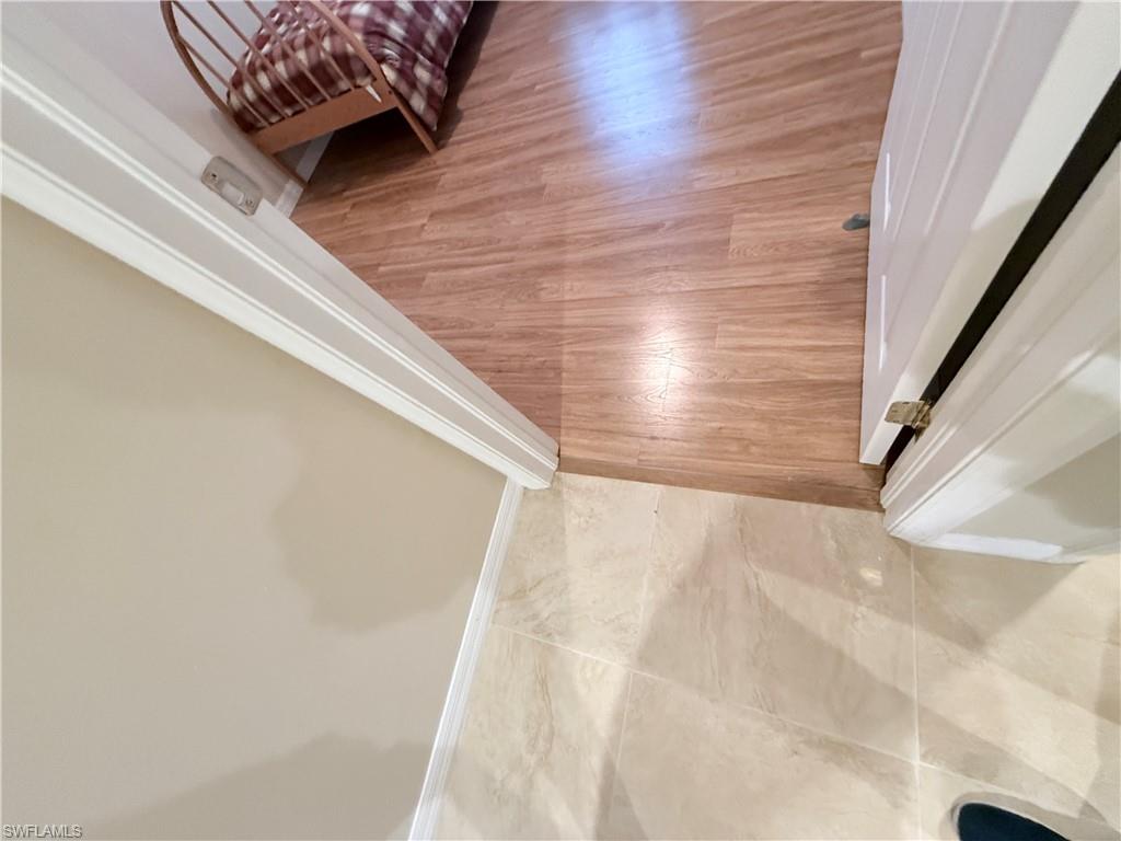 TOWN LAKES - Residential