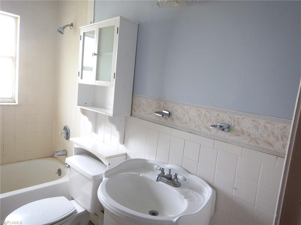 GOLDEN GATE CITY - Residential