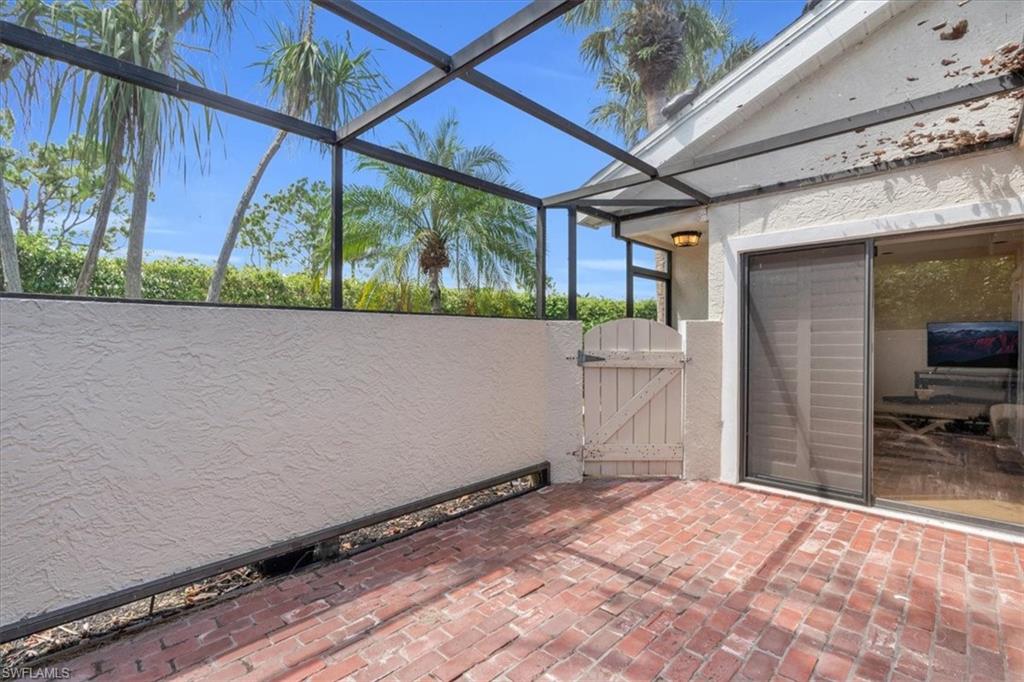 EMERALD WOODS - Residential