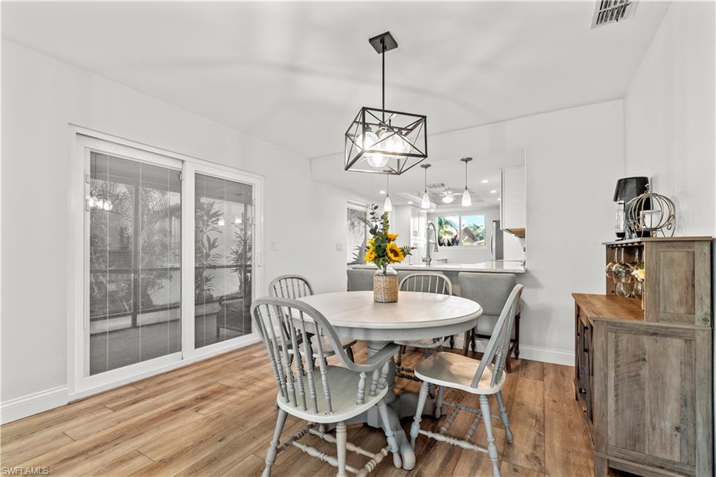 ROYAL WOODS - Residential