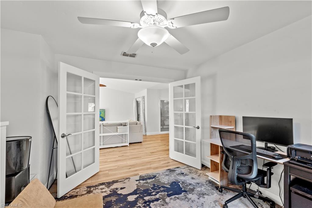 ROYAL WOODS - Residential