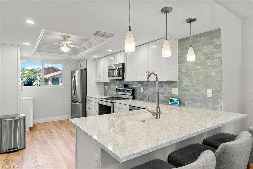 ROYAL WOODS - Residential