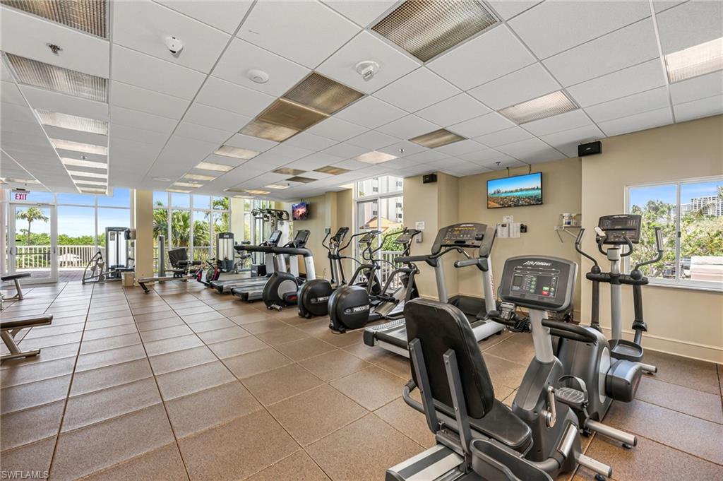 CLUB AT NAPLES CAY - Residential