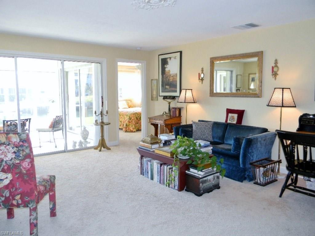 MARCO BEACH - Residential