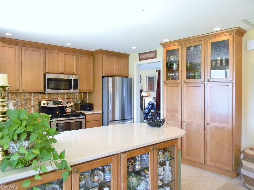 MARCO BEACH - Residential