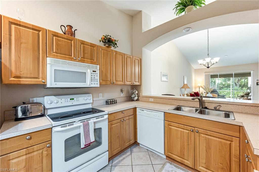 MANDALAY - Residential Lease