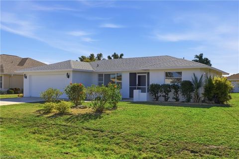 808 SE 32nd TER CAPE CORAL FL 33904