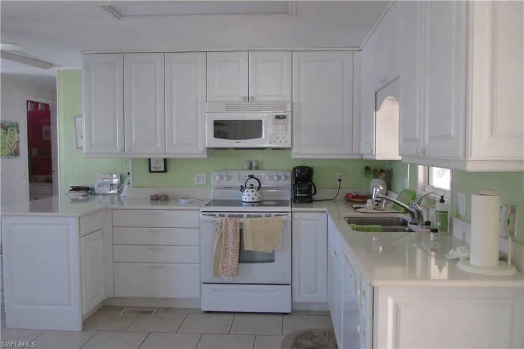 BAYSIDE ESTATES - Residential